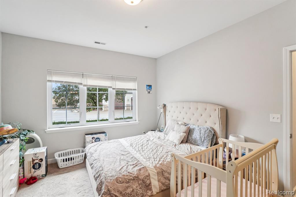 5525 ARBOR CHASE Drive, Ann Arbor, MI 48103 — Photo 10