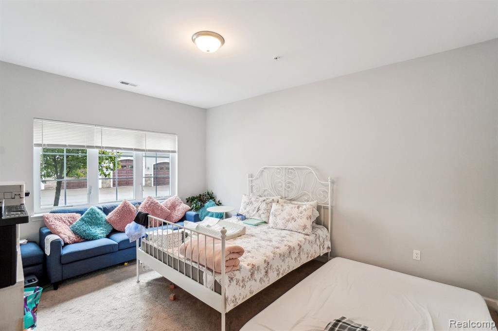 5525 ARBOR CHASE Drive, Ann Arbor, MI 48103 — Photo 11
