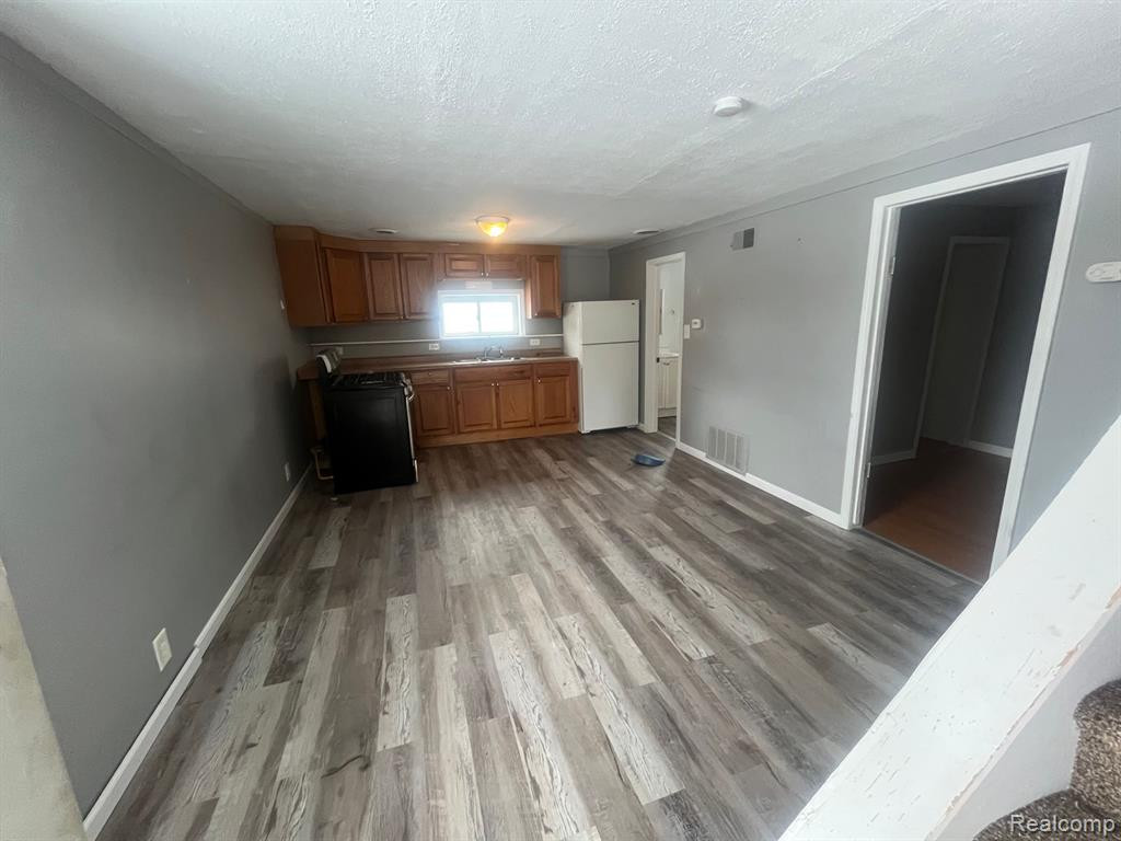 4248 MORRISON Street, Burton, MI 48529 — Photo 3