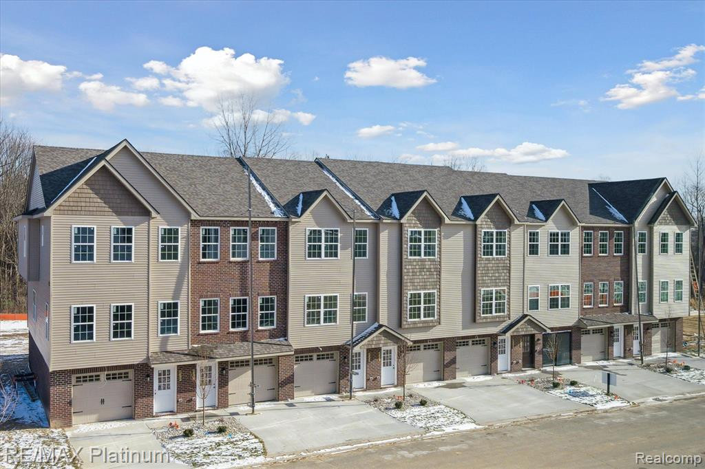 1688 Pinecroft Lane, Howell, MI 48855 — Photo 2
