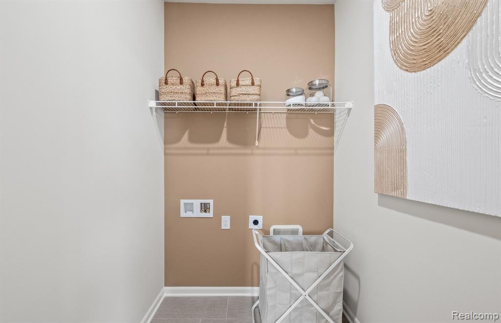 759 W SPANIEL Drive, Ann Arbor, MI 48108 — Photo 10