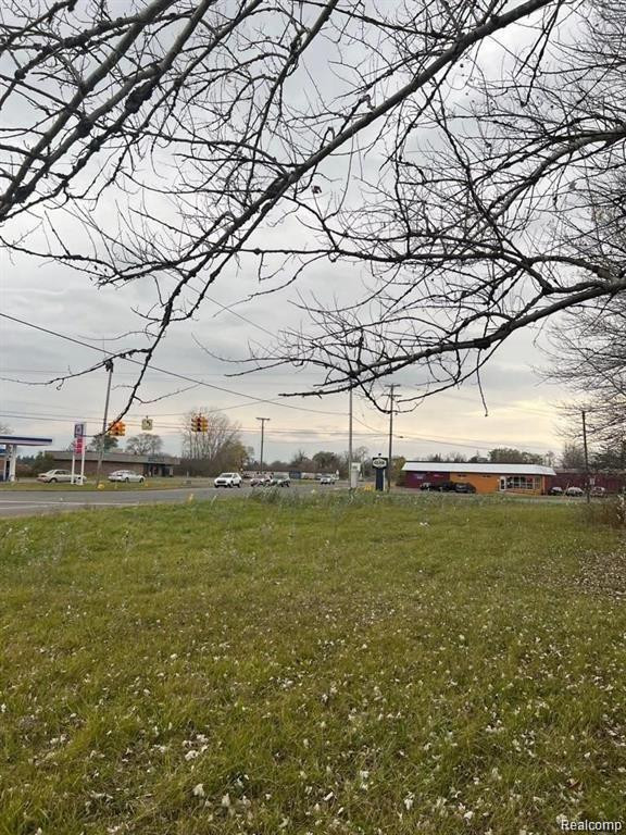 2105 WILLIAMSON Road, Saginaw, MI 48601 — Photo 5