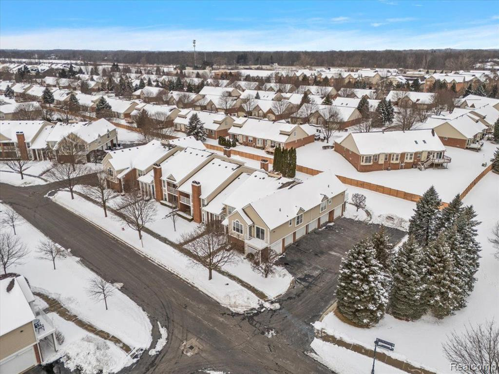 4443 BERKSHIRE Drive, Sterling Heights, MI 48314 — Photo 8