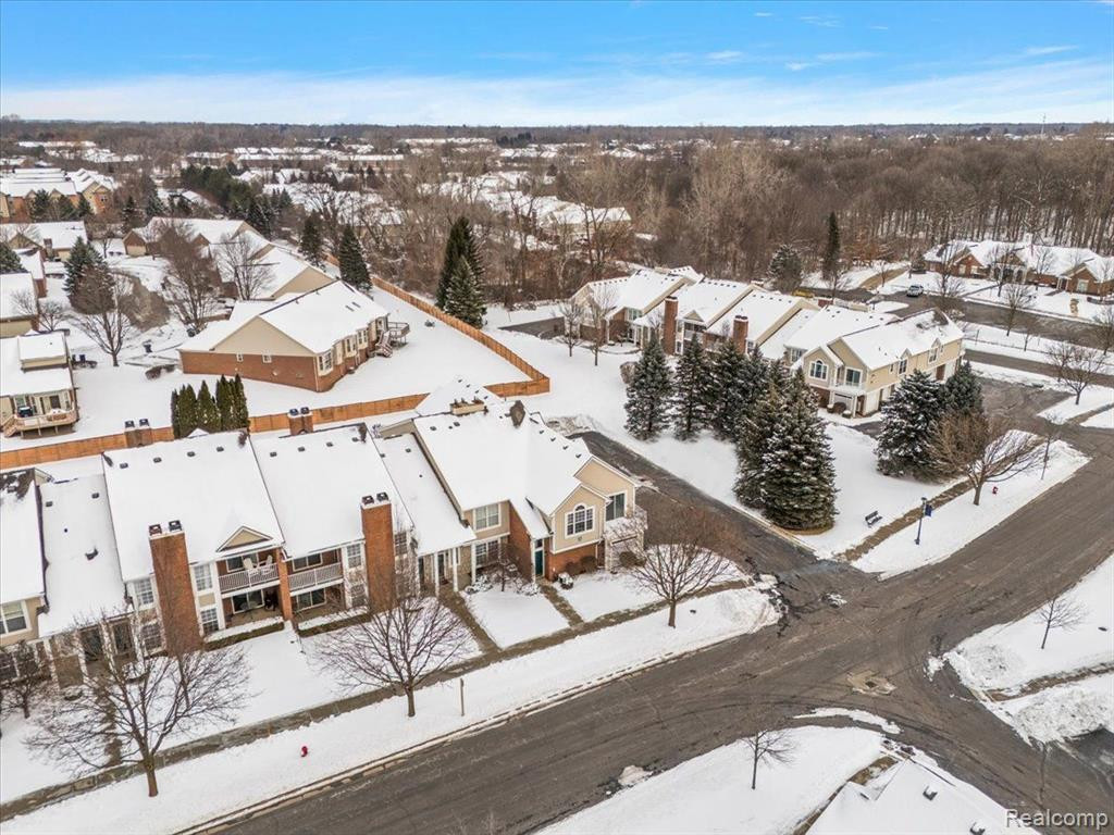 4443 BERKSHIRE Drive, Sterling Heights, MI 48314 — Photo 10