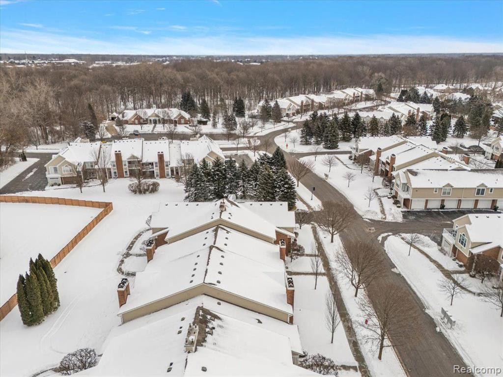 4443 BERKSHIRE Drive, Sterling Heights, MI 48314 — Photo 13