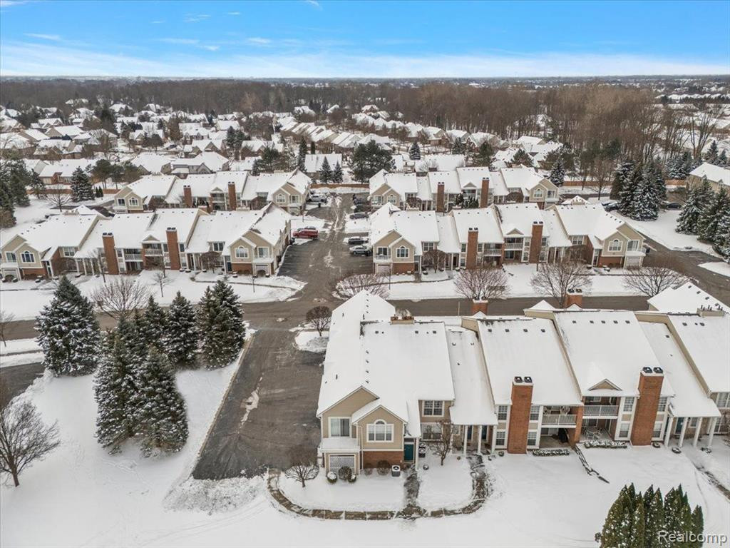 4443 BERKSHIRE Drive, Sterling Heights, MI 48314 — Photo 15