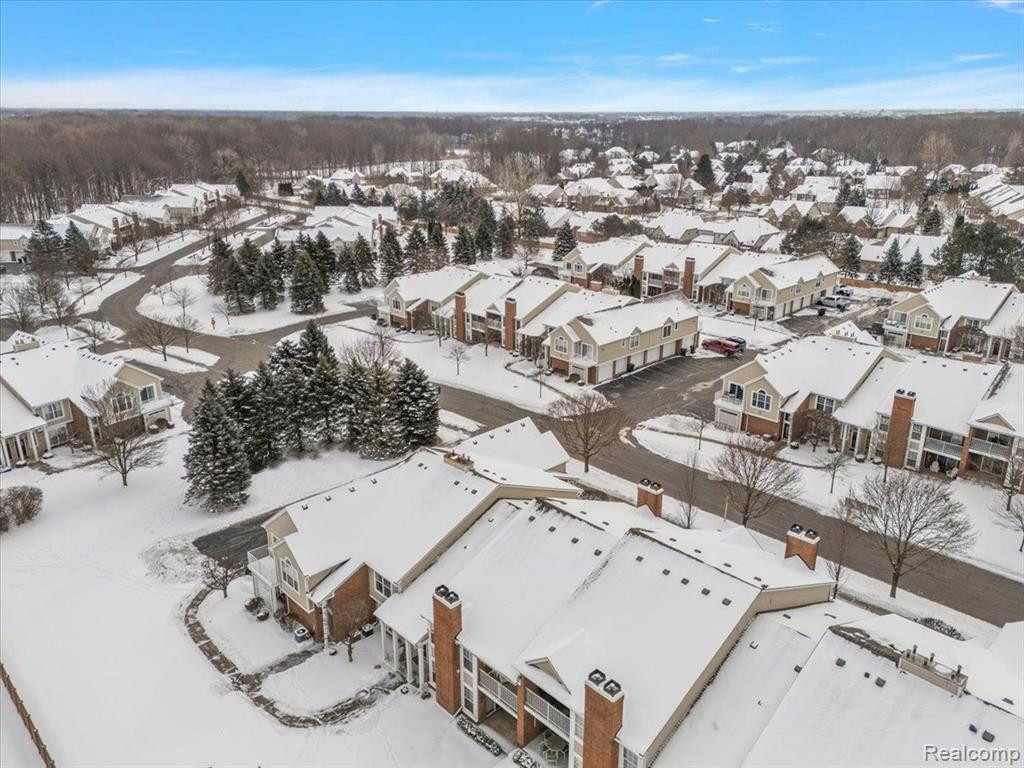 4443 BERKSHIRE Drive, Sterling Heights, MI 48314 — Photo 14