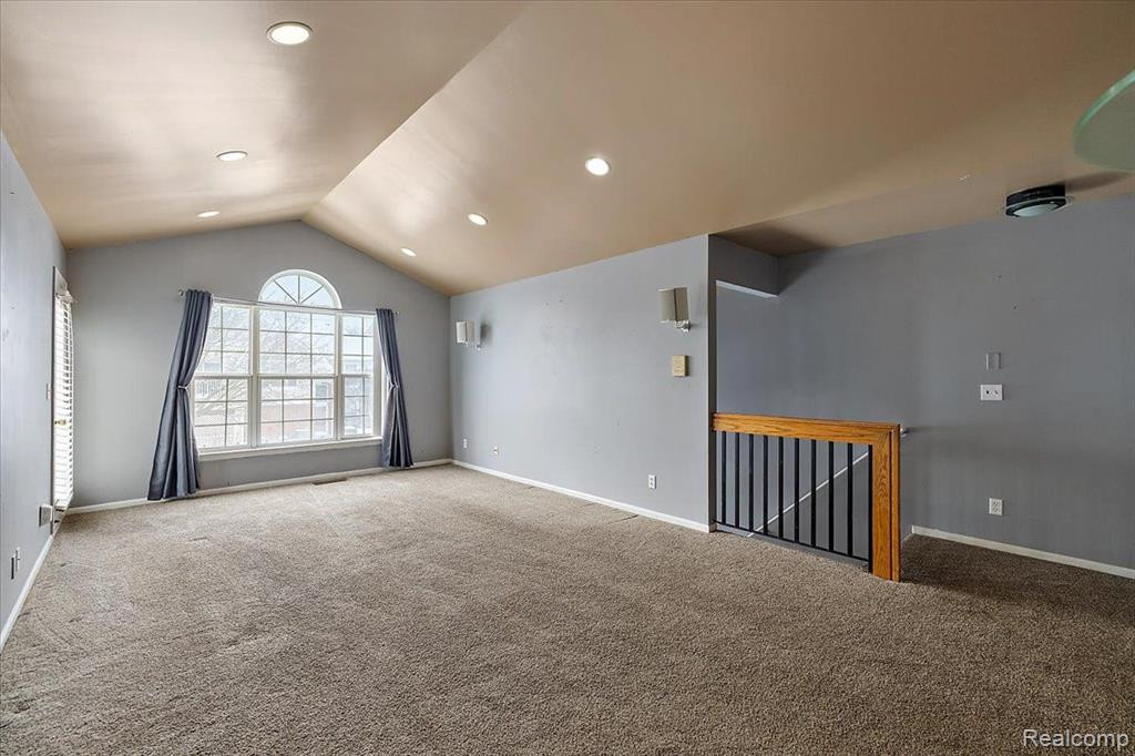 4443 BERKSHIRE Drive, Sterling Heights, MI 48314 — Photo 22