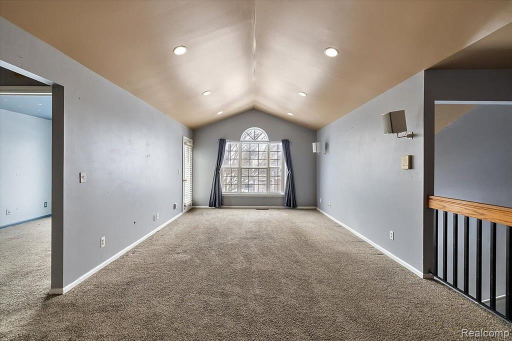 4443 BERKSHIRE Drive, Sterling Heights, MI 48314 — Photo 23
