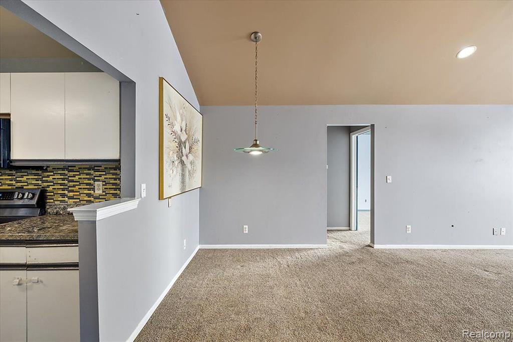 4443 BERKSHIRE Drive, Sterling Heights, MI 48314 — Photo 27