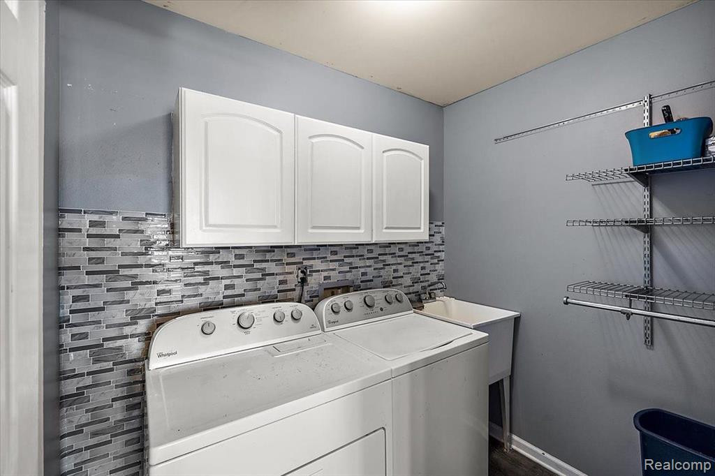 4443 BERKSHIRE Drive, Sterling Heights, MI 48314 — Photo 36