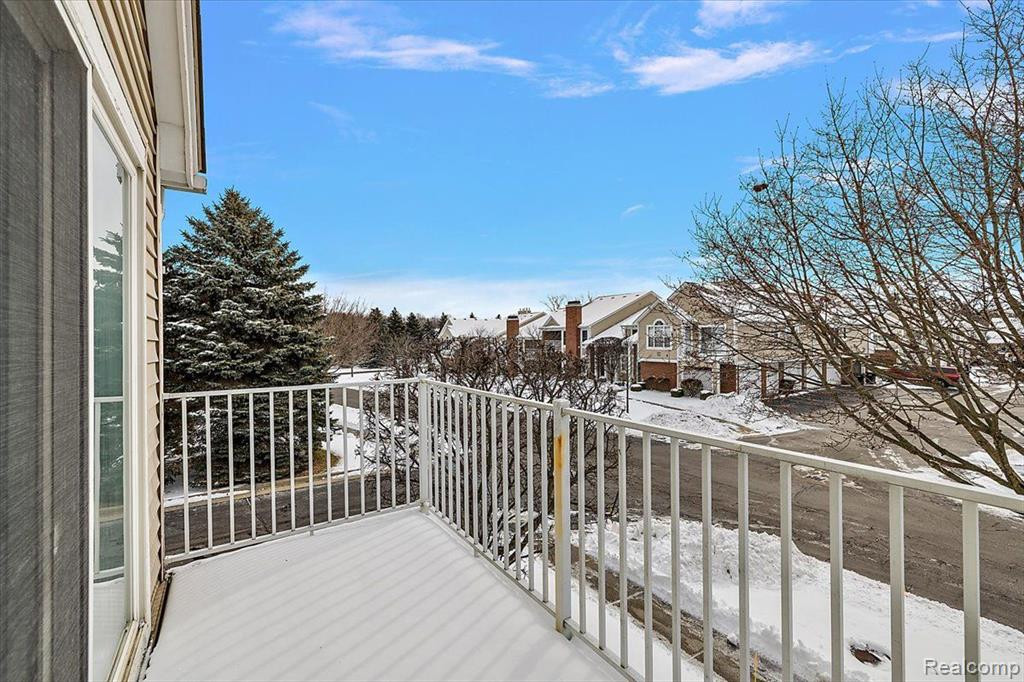 4443 BERKSHIRE Drive, Sterling Heights, MI 48314 — Photo 45