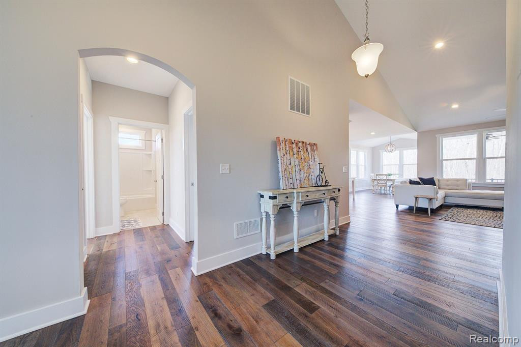 MOH 51 BIRKDALE Drive, Howell, MI 48843 — Photo 8