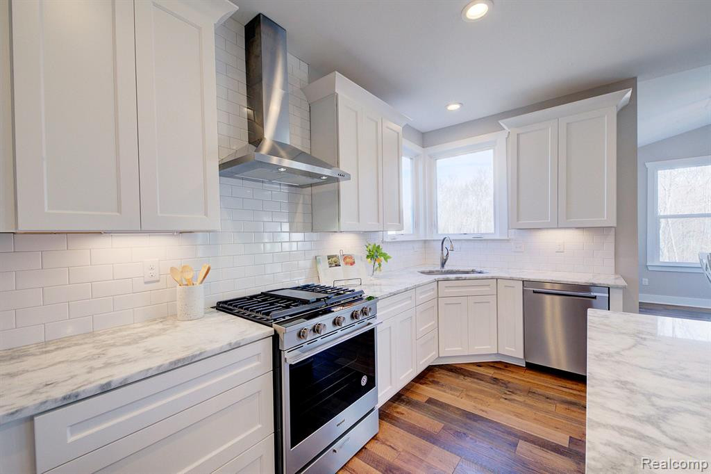 MOH 51 BIRKDALE Drive, Howell, MI 48843 — Photo 15