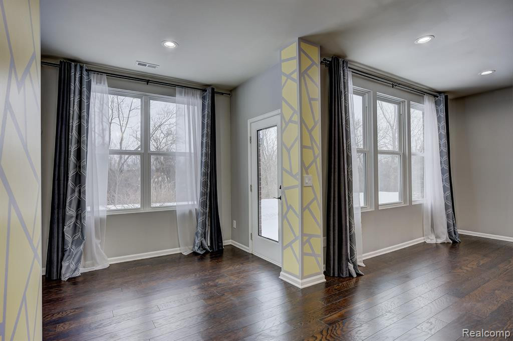43576 Prospect Lane, 20, Novi, MI — Photo 13