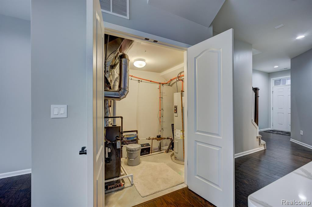 43576 Prospect Lane, 20, Novi, MI — Photo 19