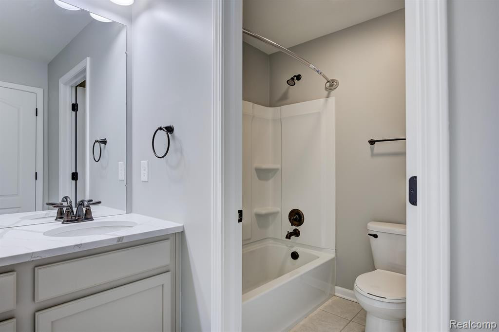 43576 Prospect Lane, 20, Novi, MI — Photo 27