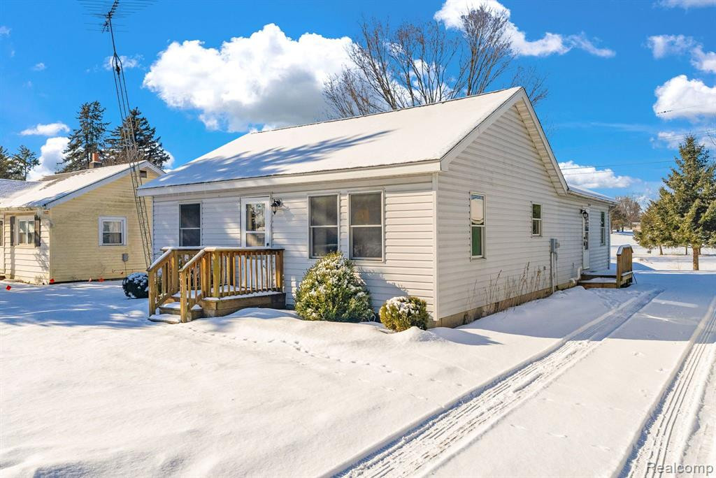 5412 SANDUSKY Road, Peck, MI 48466 — Photo 2