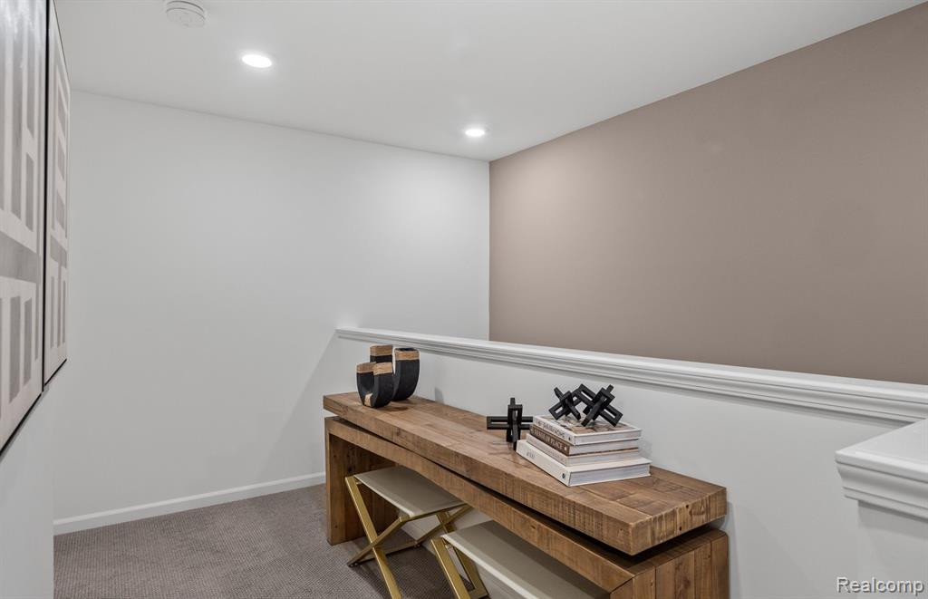 5539 E SPANIEL Drive, Ann Arbor, MI 48108 — Photo 11