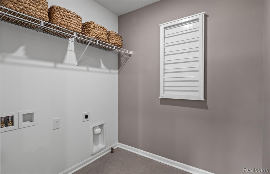 5539 E SPANIEL Drive, Ann Arbor, MI 48108 — Photo 14