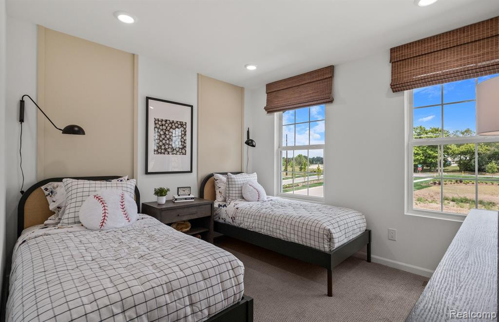 5539 E SPANIEL Drive, Ann Arbor, MI 48108 — Photo 19