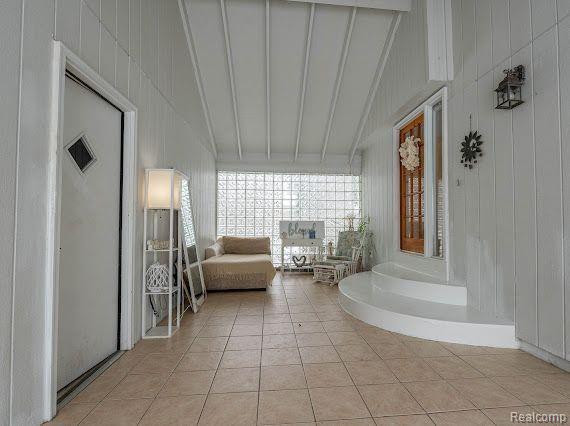 5123 CHESTERSHIRE Drive, West Bloomfield, MI — Photo 4