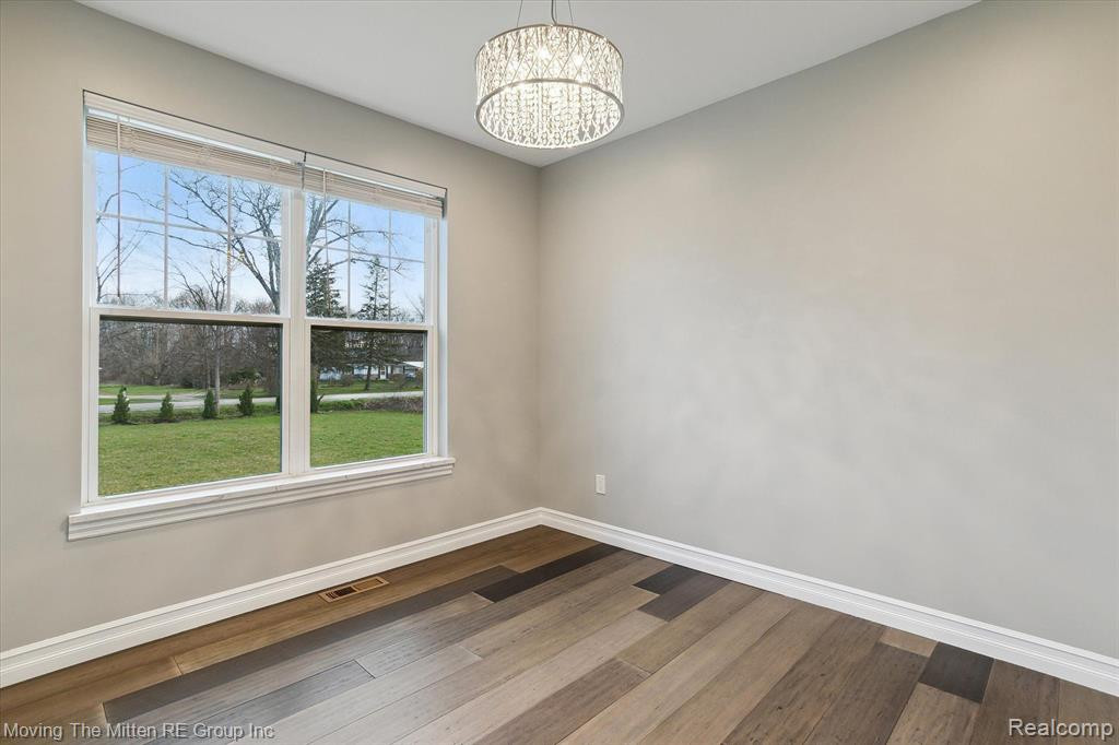 48035 WILLIS Road, Belleville, MI 48111 — Photo 18
