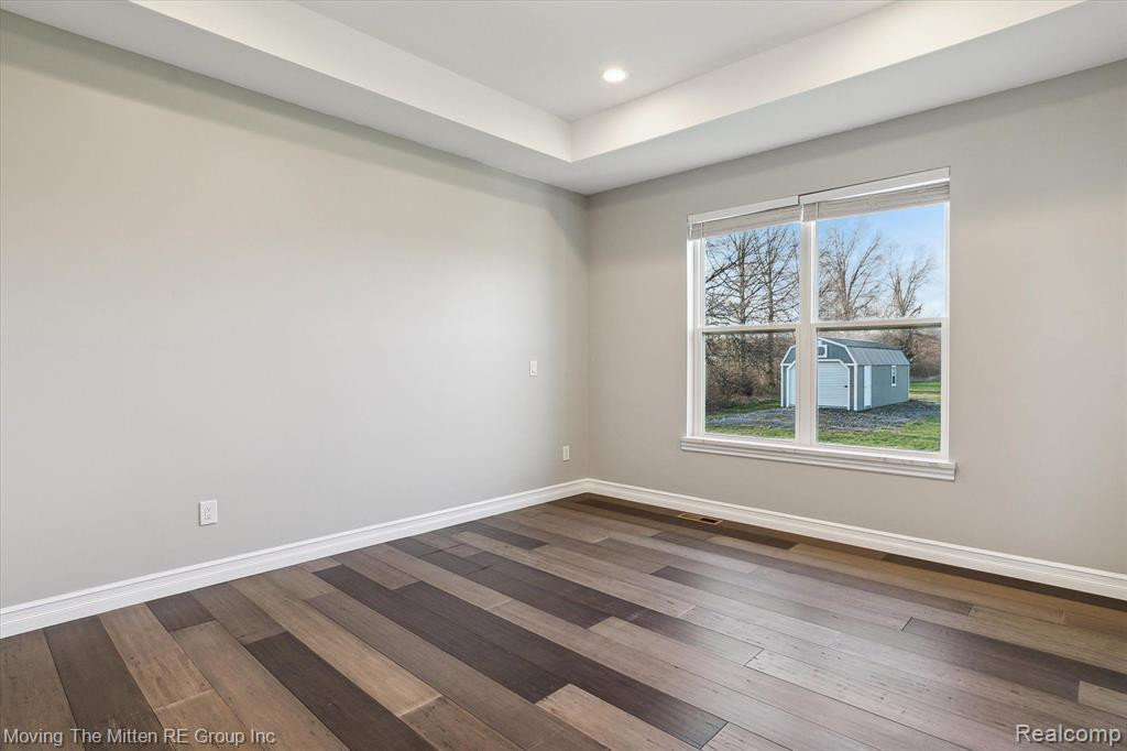 48035 WILLIS Road, Belleville, MI 48111 — Photo 23