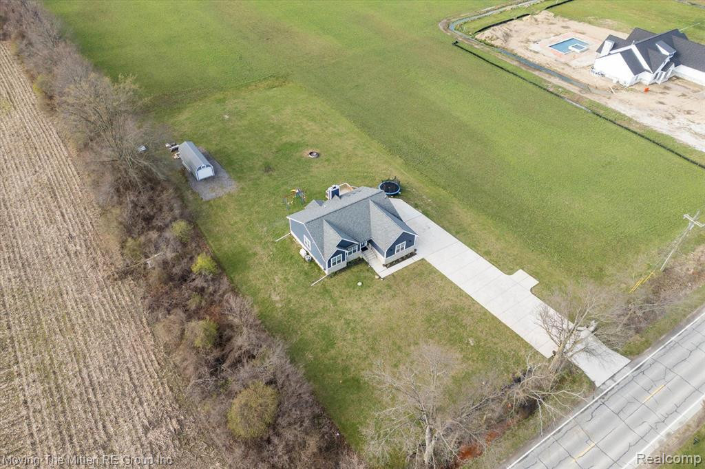 48035 WILLIS Road, Belleville, MI 48111 — Photo 46