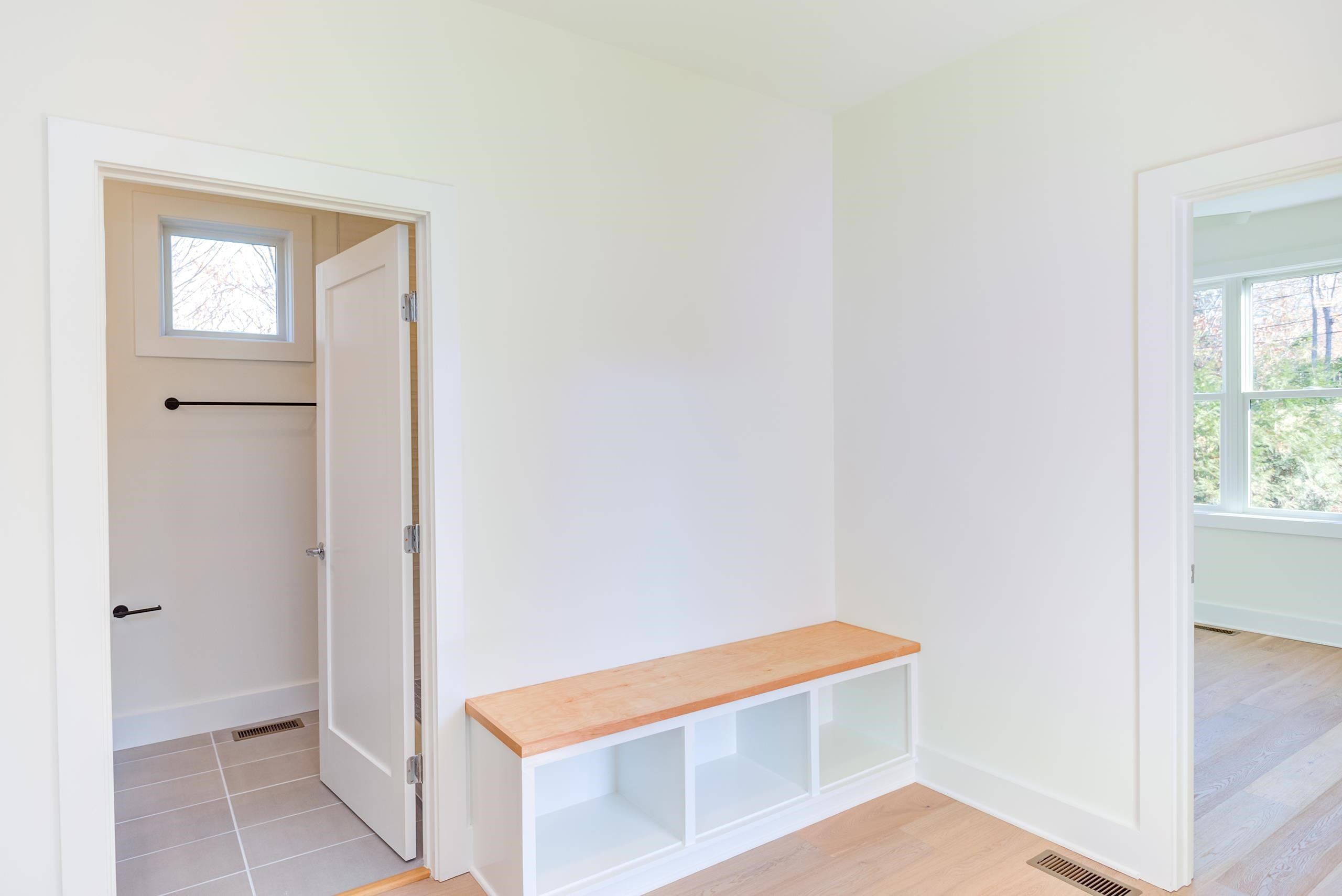 206C Laurel Avenue photo 8