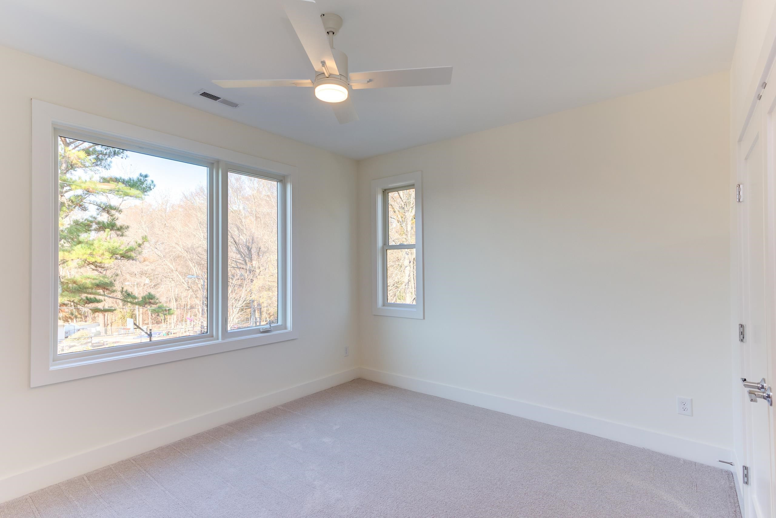 206C Laurel Avenue photo 11