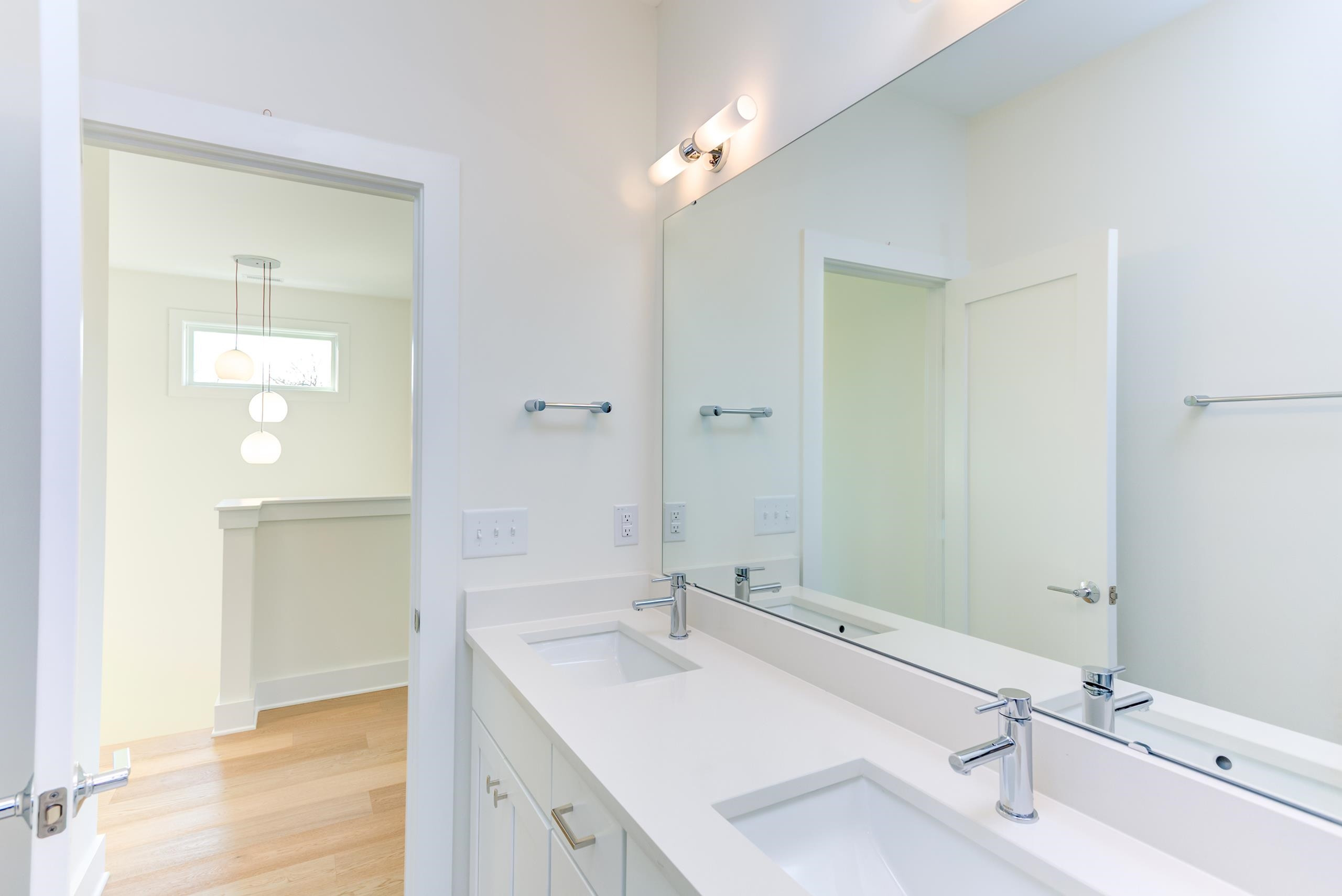 206C Laurel Avenue photo 13