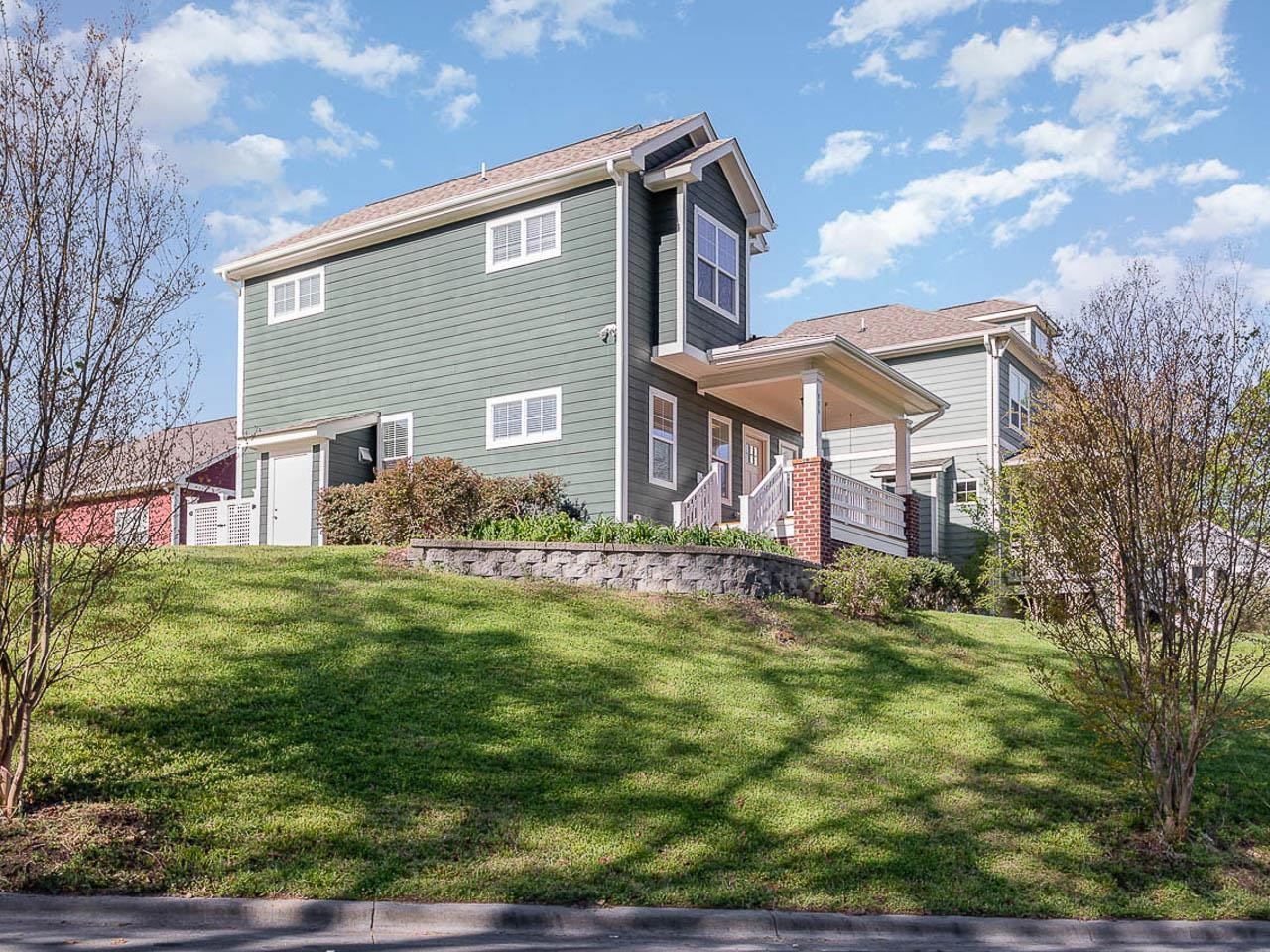 906 Scout Drive photo 2