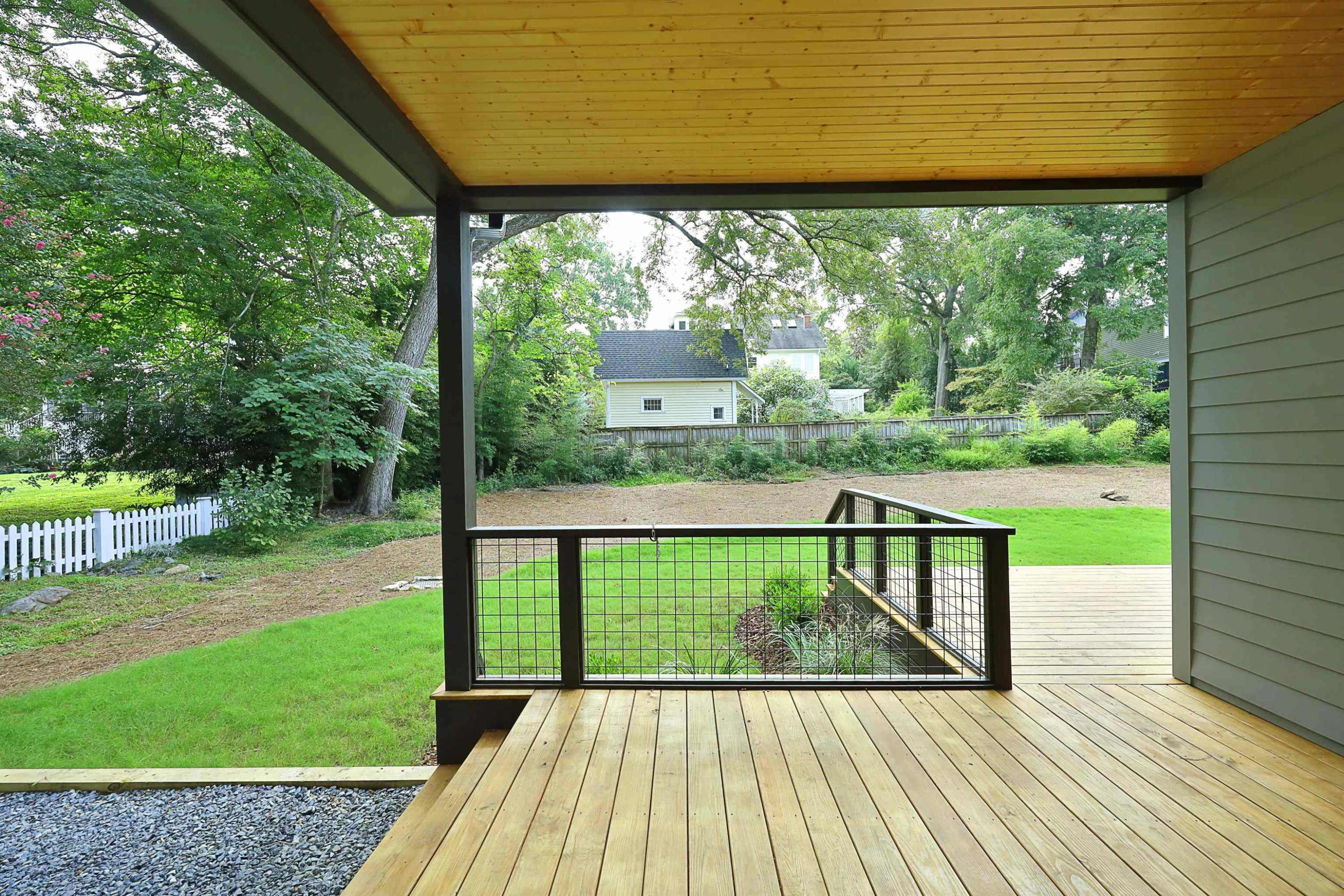 104 Isaac Lane photo 3