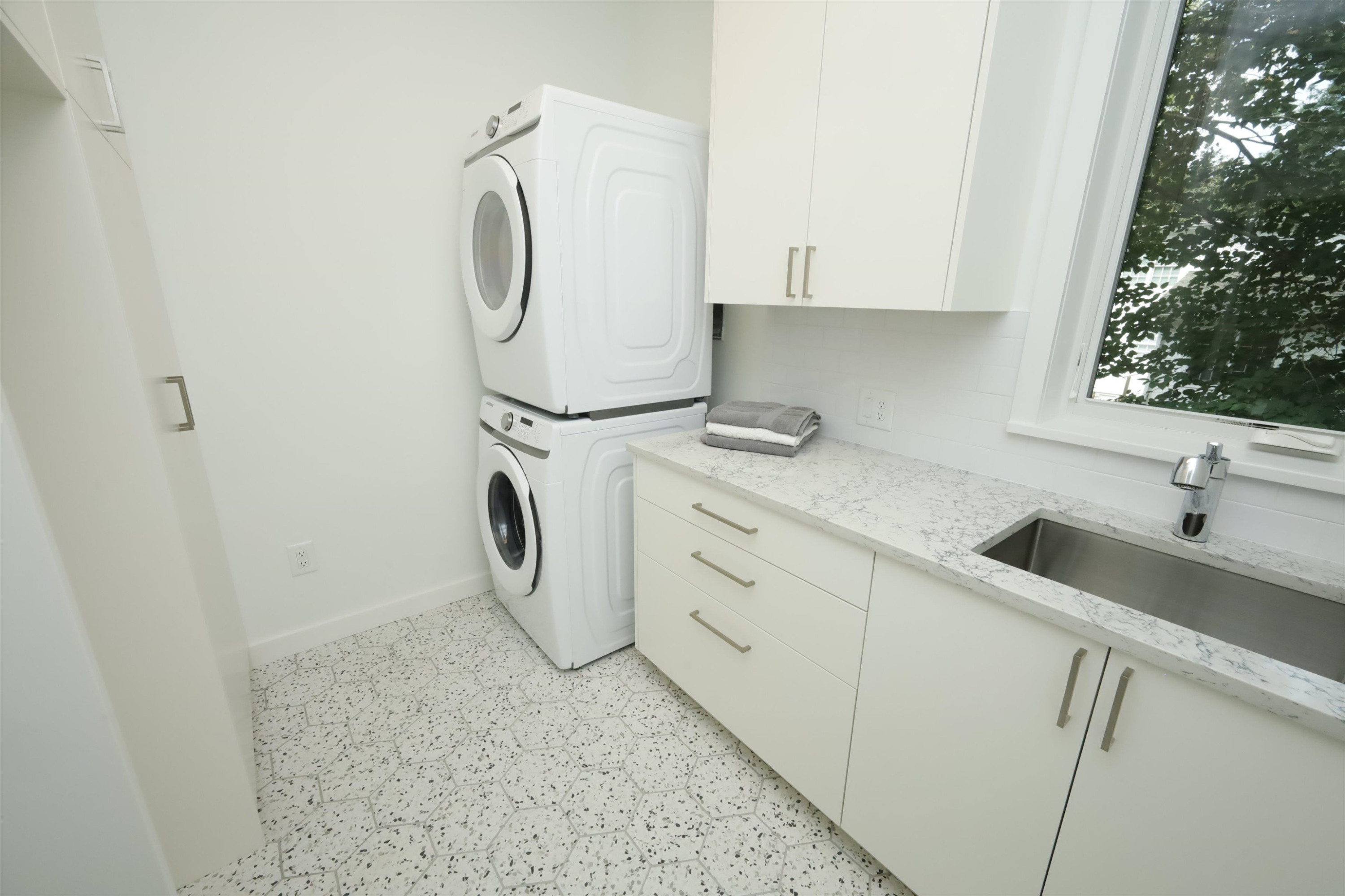 104 Isaac Lane photo 24