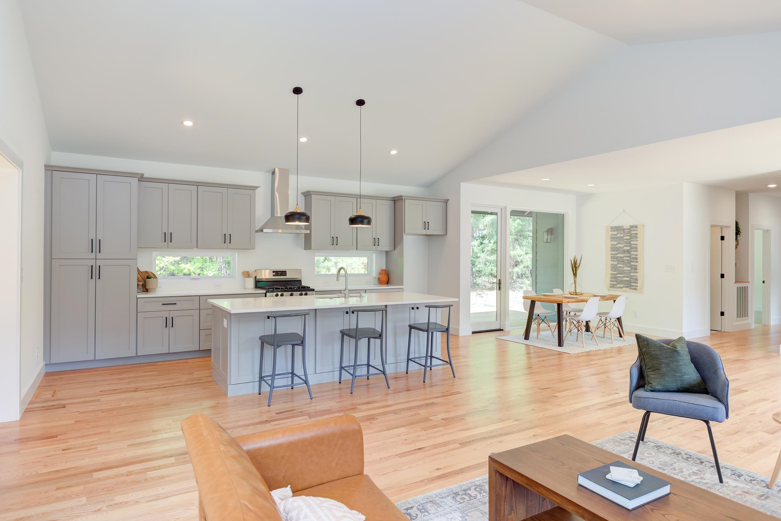 170 Daphine Drive photo 11