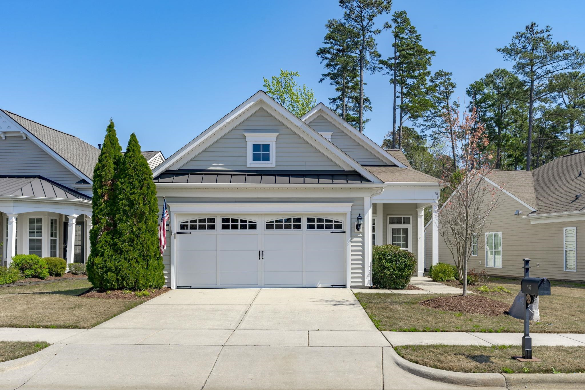 537 Tomkins Loop