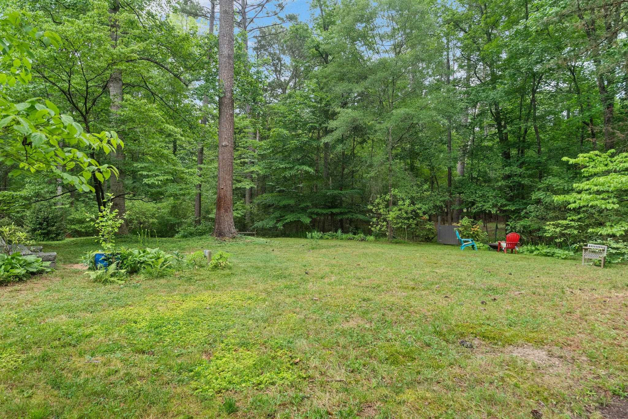 9022 Dodsons Crossroads photo 32