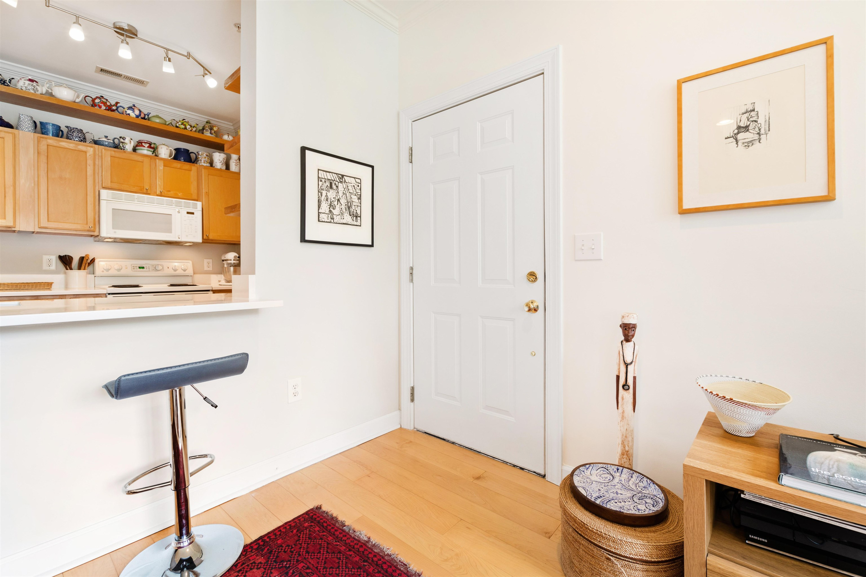 522 Aberdeen Drive #103 photo 4