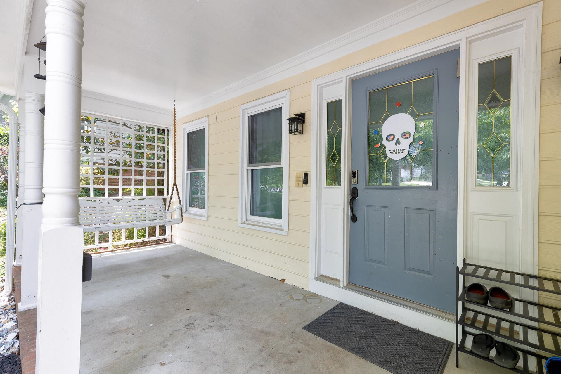 5006 Greenview Drive photo 2