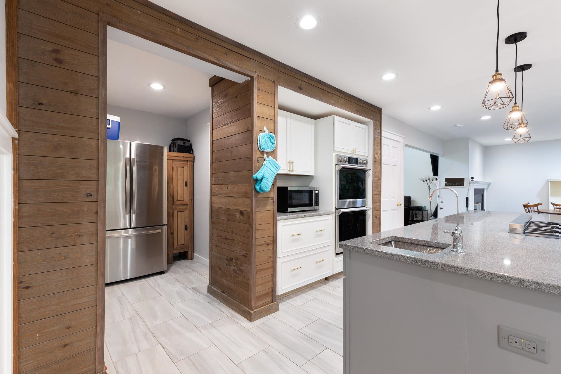 5006 Greenview Drive photo 10