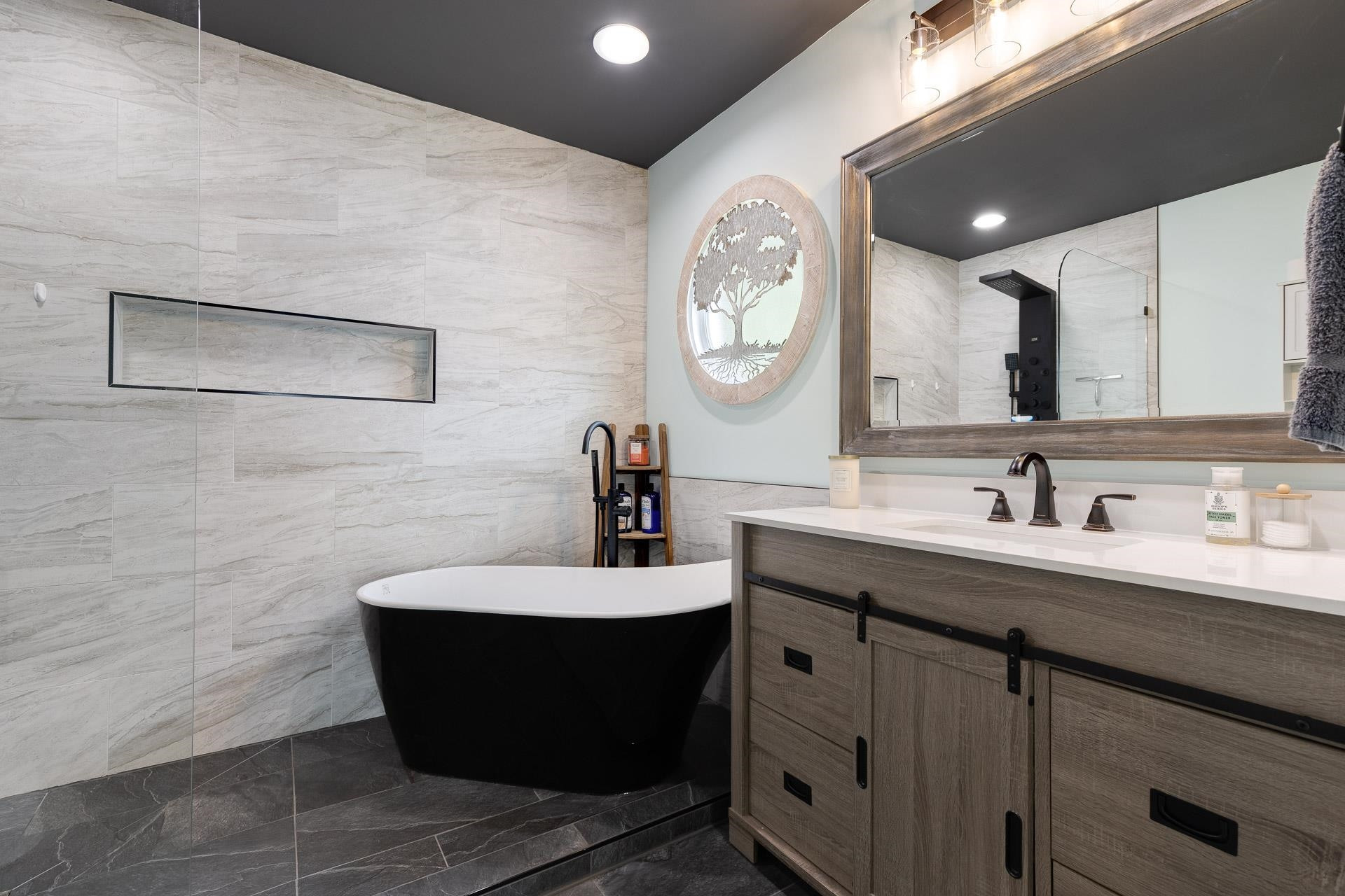 5006 Greenview Drive photo 17