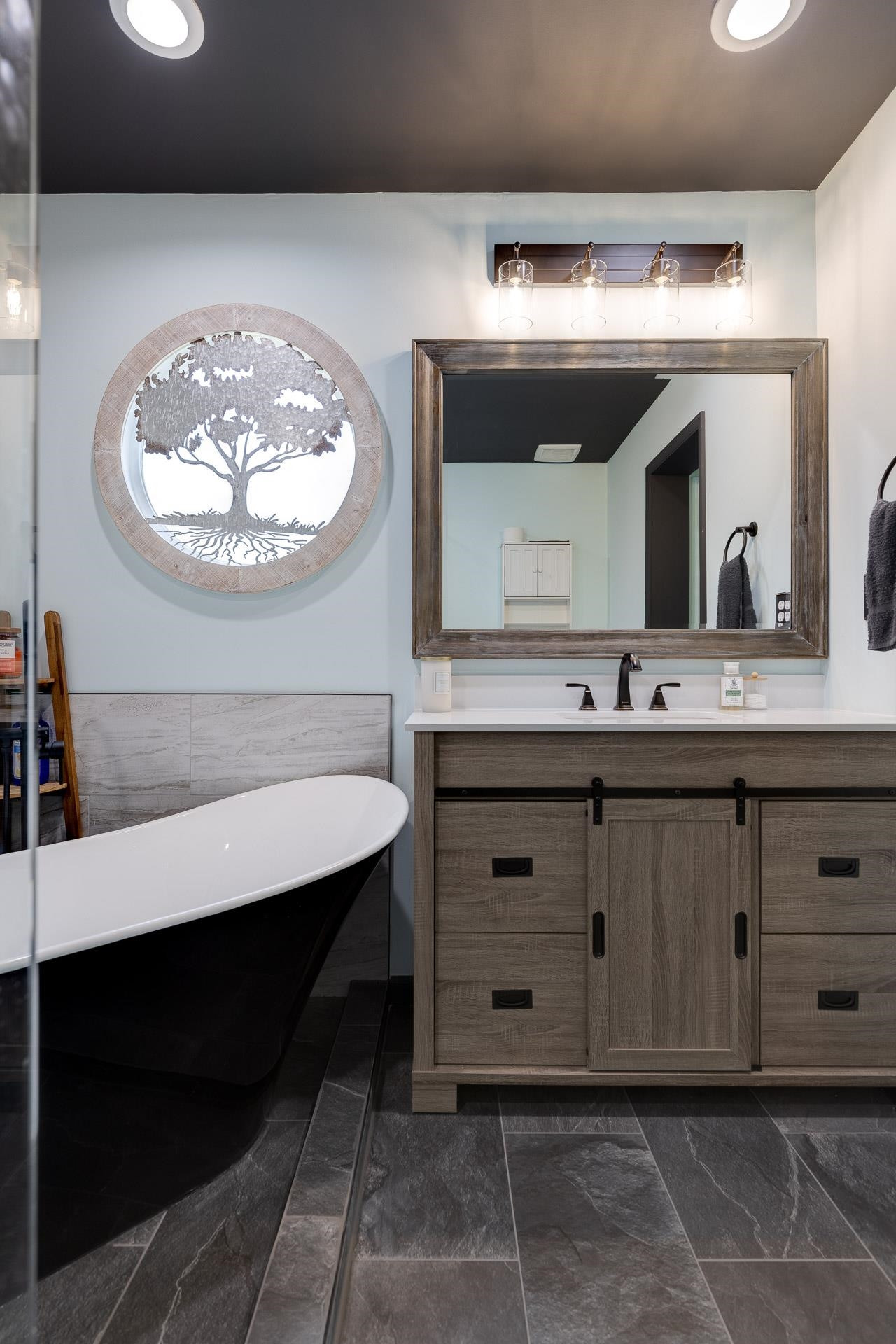 5006 Greenview Drive photo 18