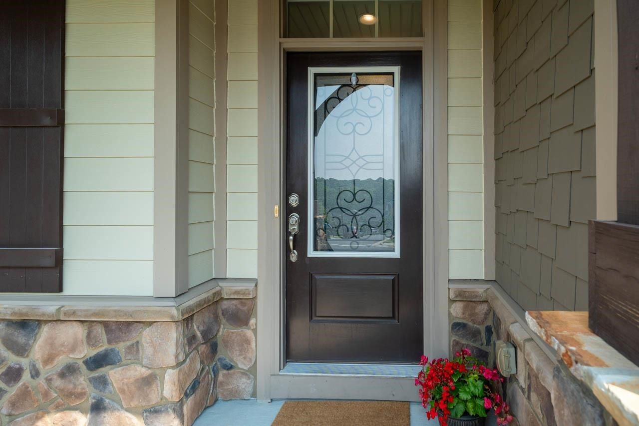 152 Victorian Oaks Drive photo 1