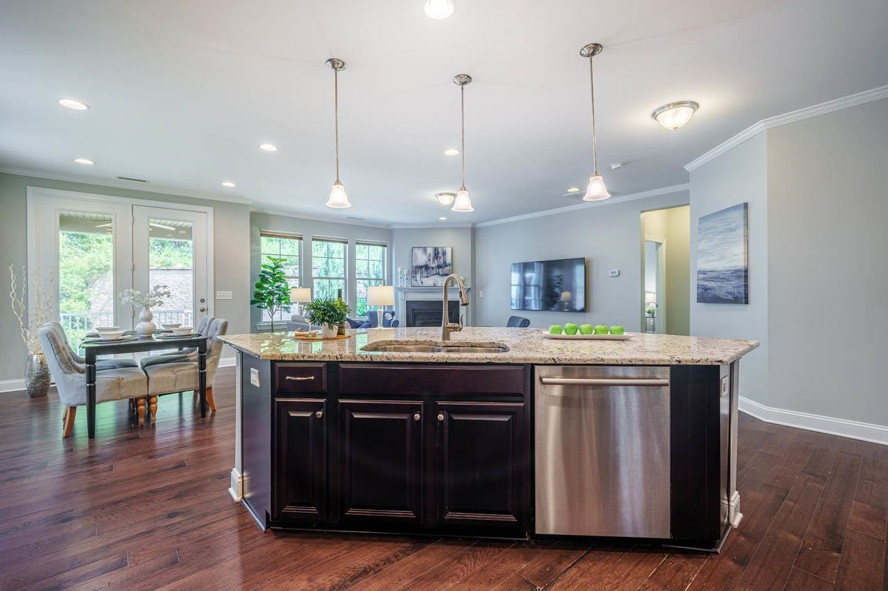 152 Victorian Oaks Drive photo 4