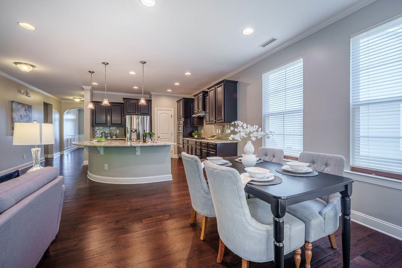 152 Victorian Oaks Drive photo 9