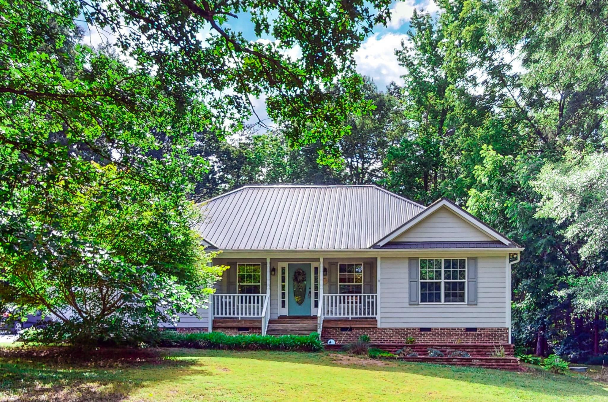 Sold by Eddie & Laura Burton Realty Group Photo 1