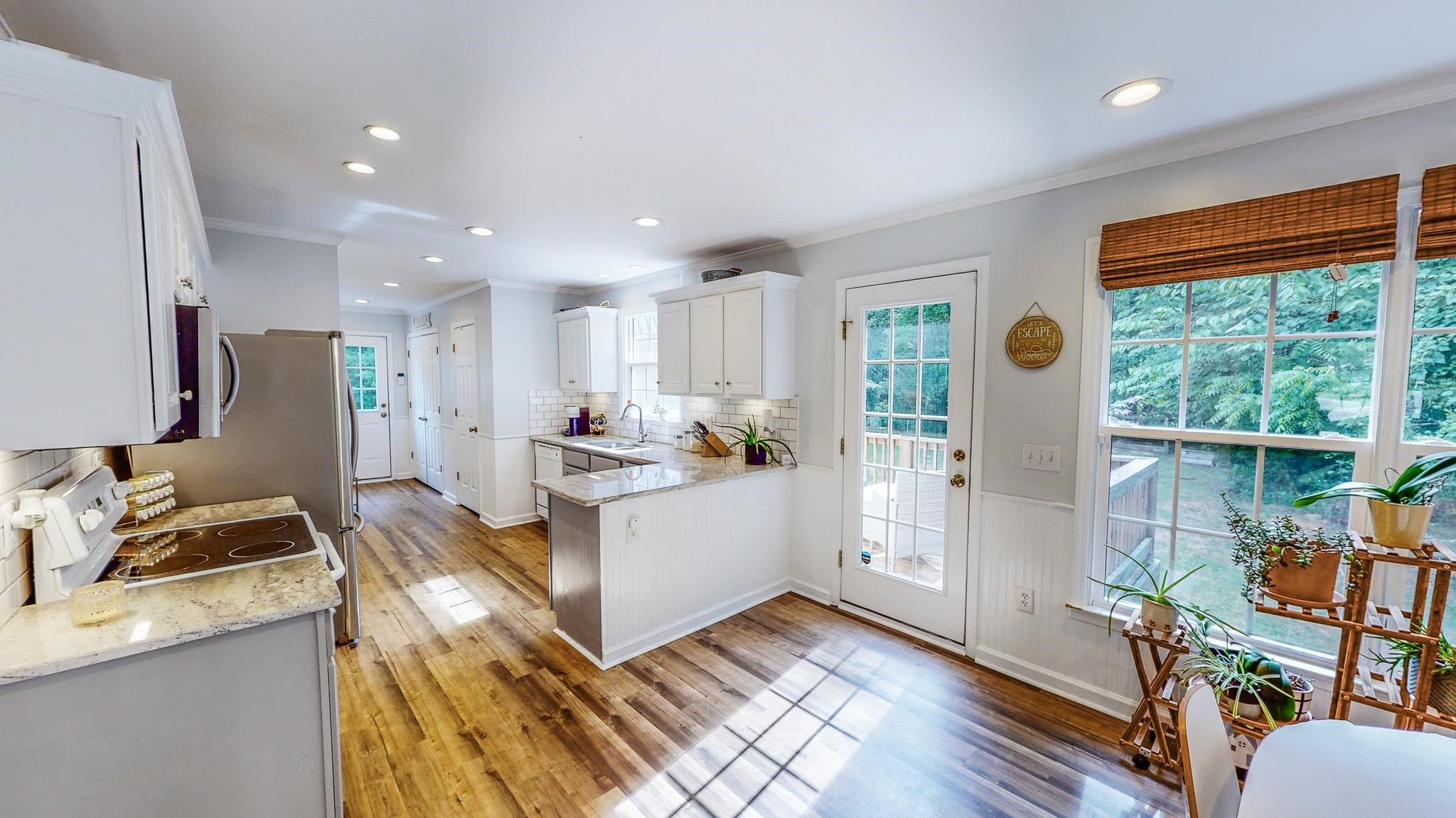 182 E Foxwood Drive, Timberlake NC 27583 Photo 2