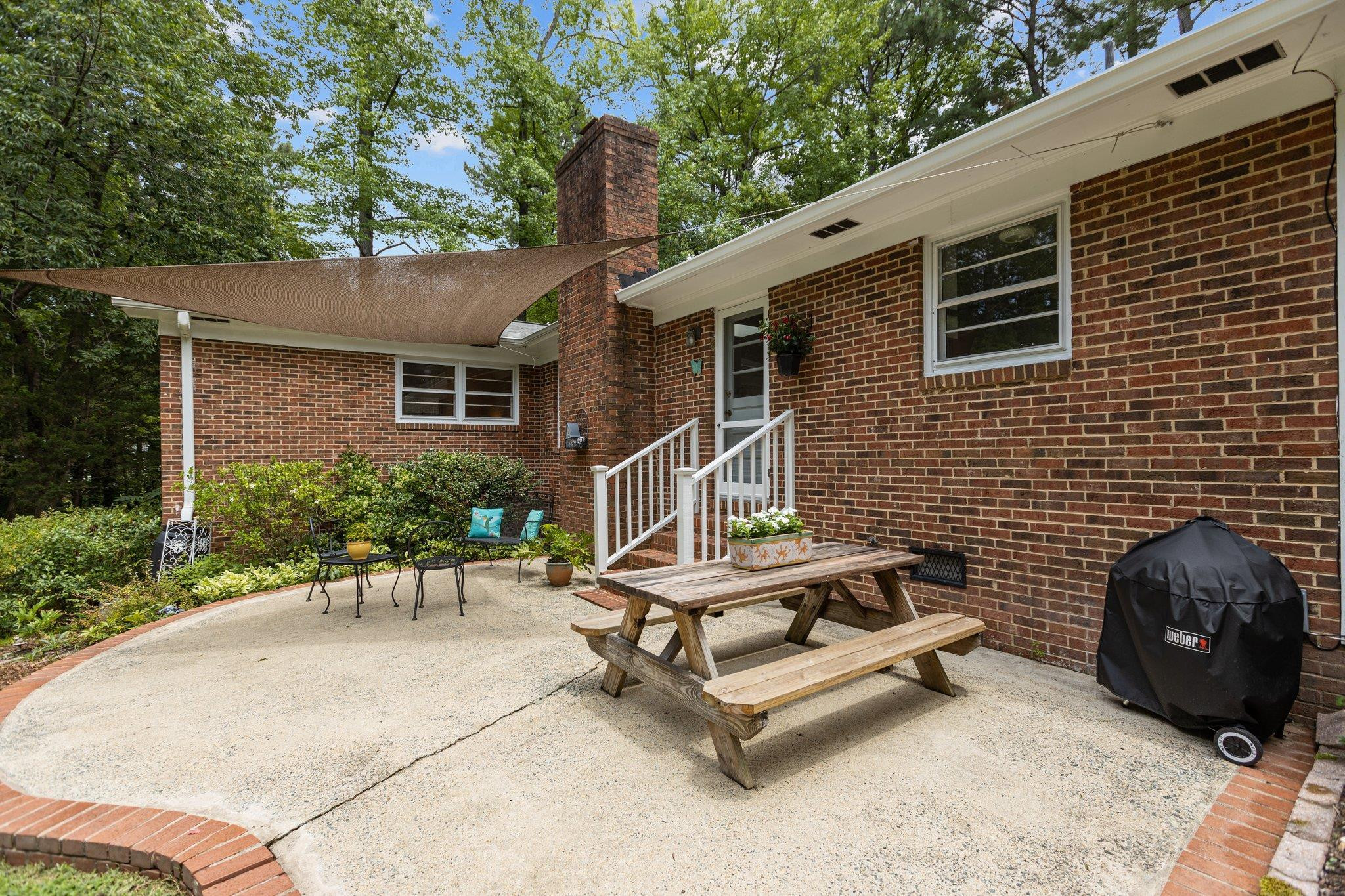 1608 Kent Street photo 3