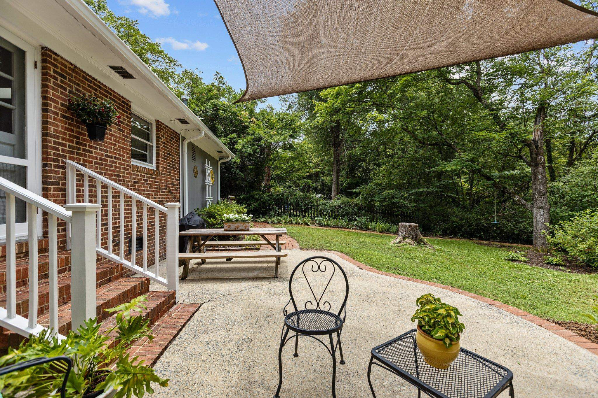 1608 Kent Street photo 4